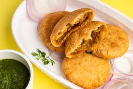 Pyaaz Kachori