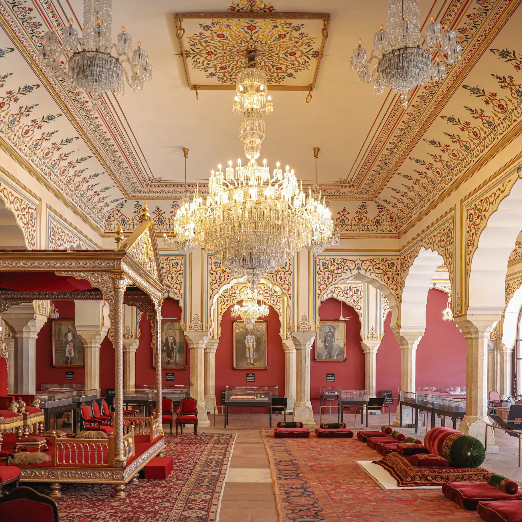 Royal Decor